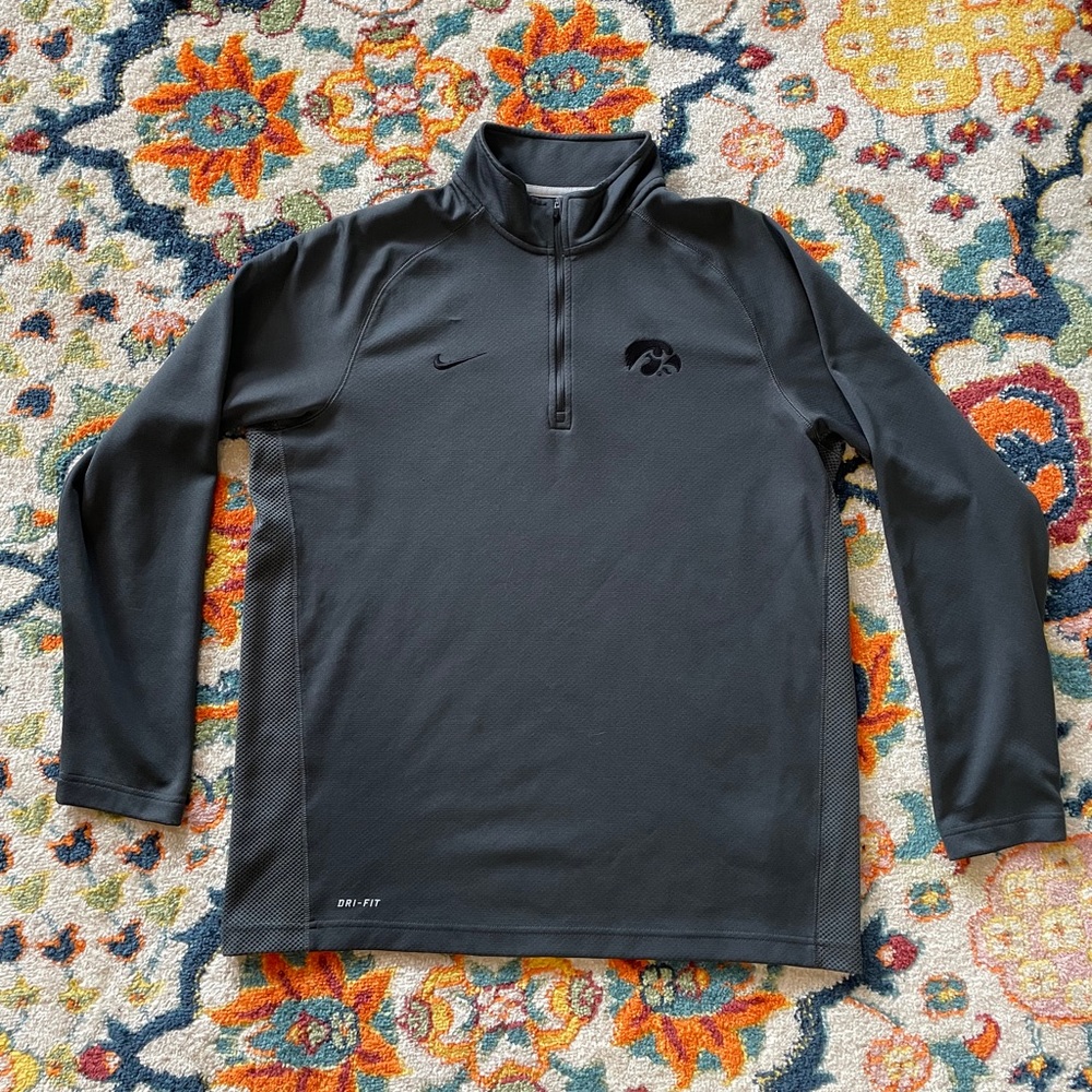 Iowa Hawkeyes Nike Quarter Zip